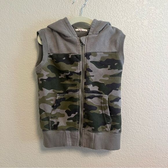 Fox Camouflage Hooded Cotton Blend Vest 3Y EUC - Picture 1 of 4